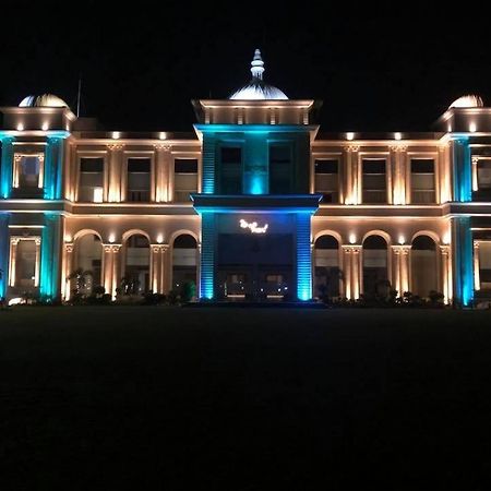 The Pearl Hotel Sirsa Екстериор снимка